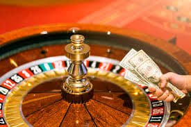 Layar desktop gold88 menampilkan tabel baccarat langsung dengan dealer Blueprint Gaming